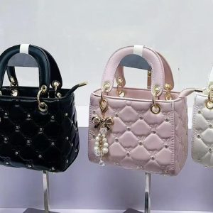 Hand bag